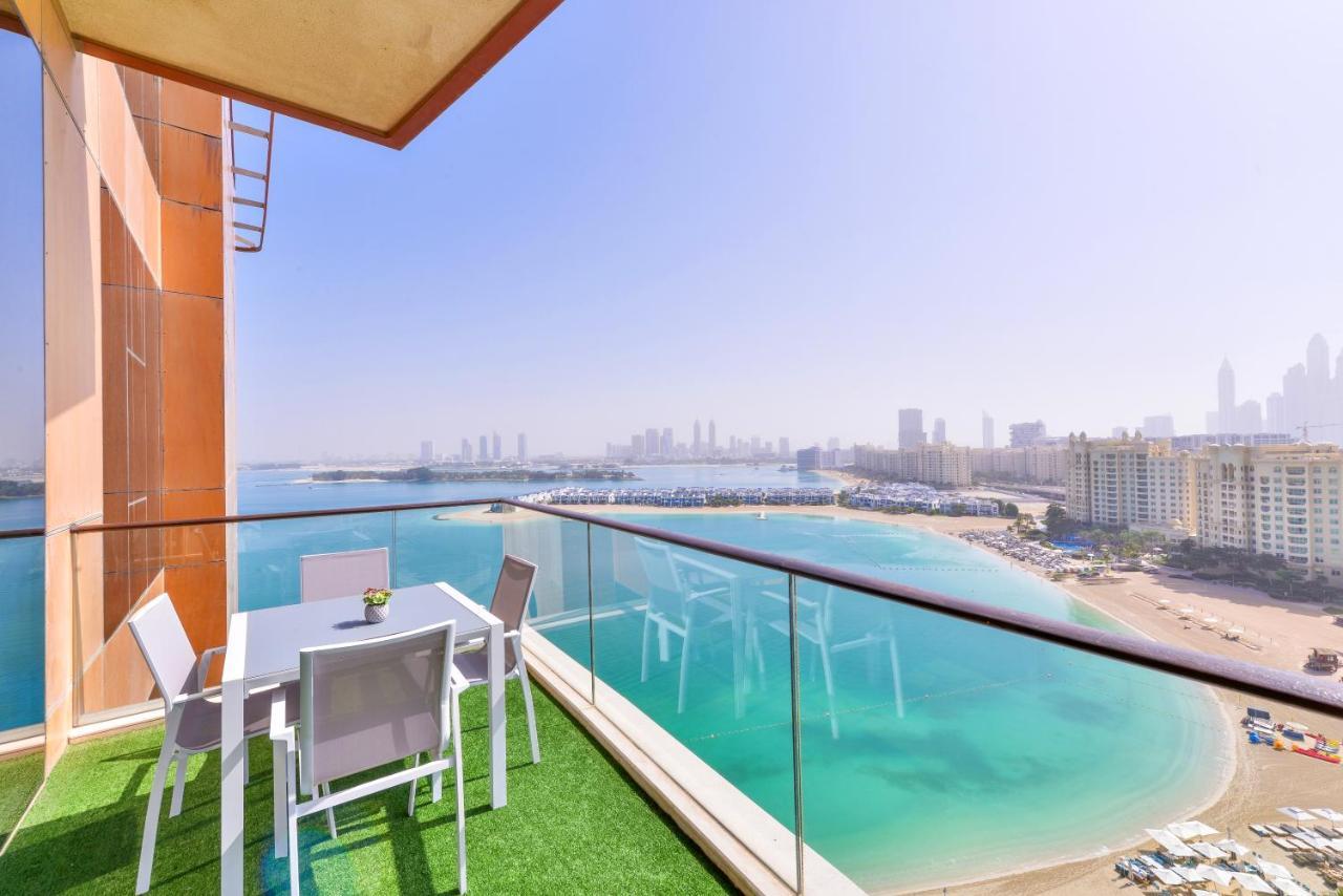 Tiara - Luxury Palm Jumeirah - Private Beach And Pool! Apartment Дубай Екстериор снимка